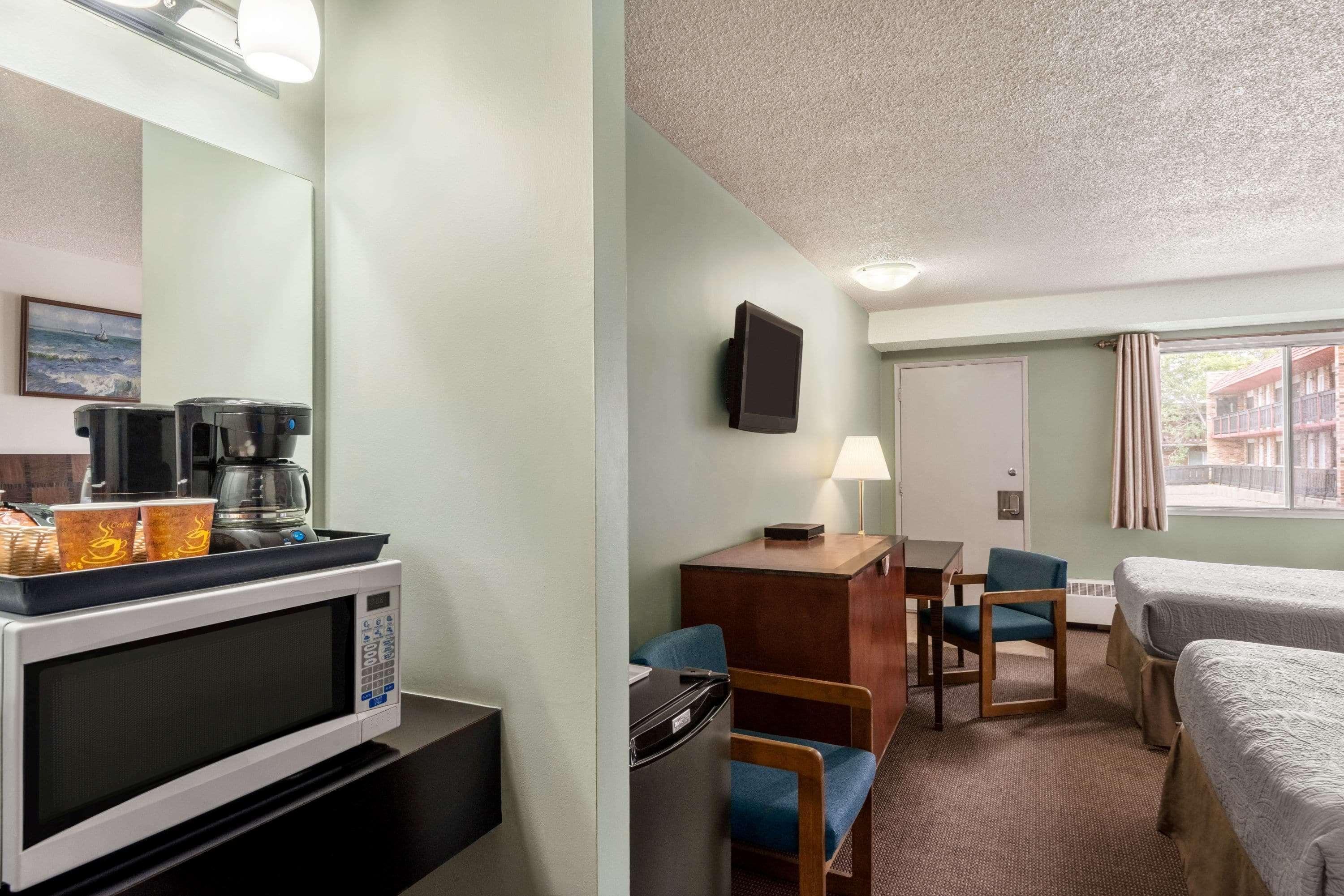 Travelodge By Wyndham Swift Current Eksteriør bilde